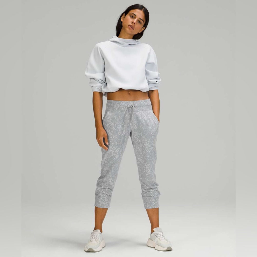 NWT Lululemon Ready to Rulu Jogger Crop size 8